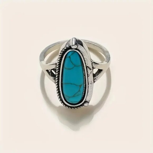 Elegant Vintage-Inspired Oval Blue Turquoise Statement Ring - Picture 2 of 3